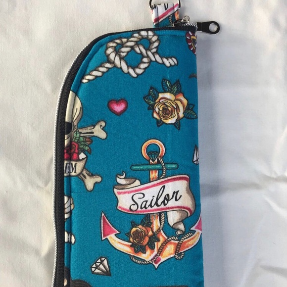 New, handmade, padded sunglasses/eyeglasses case with swivel hook - Picture 2 of 5